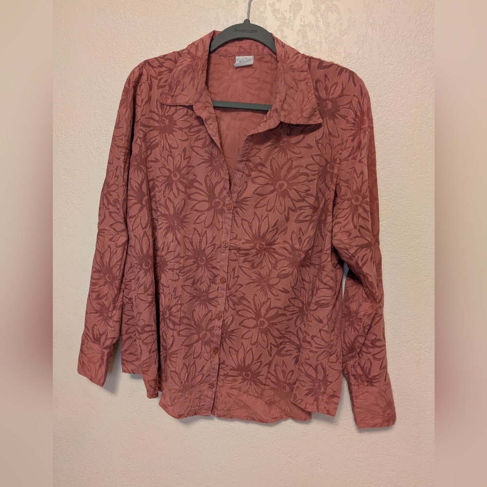Maternity Moda Long sleeve blouse size 16.
